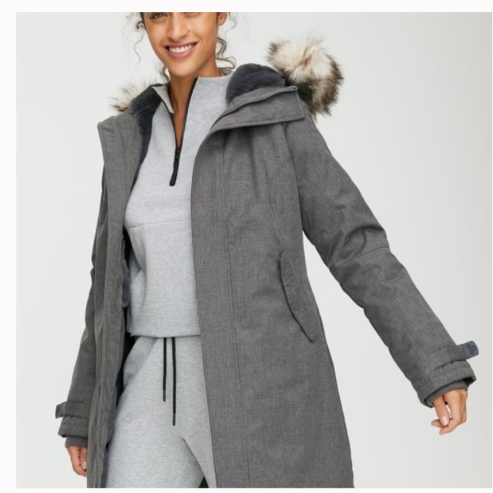 ARITZIA ASPEN PARKA - sz S